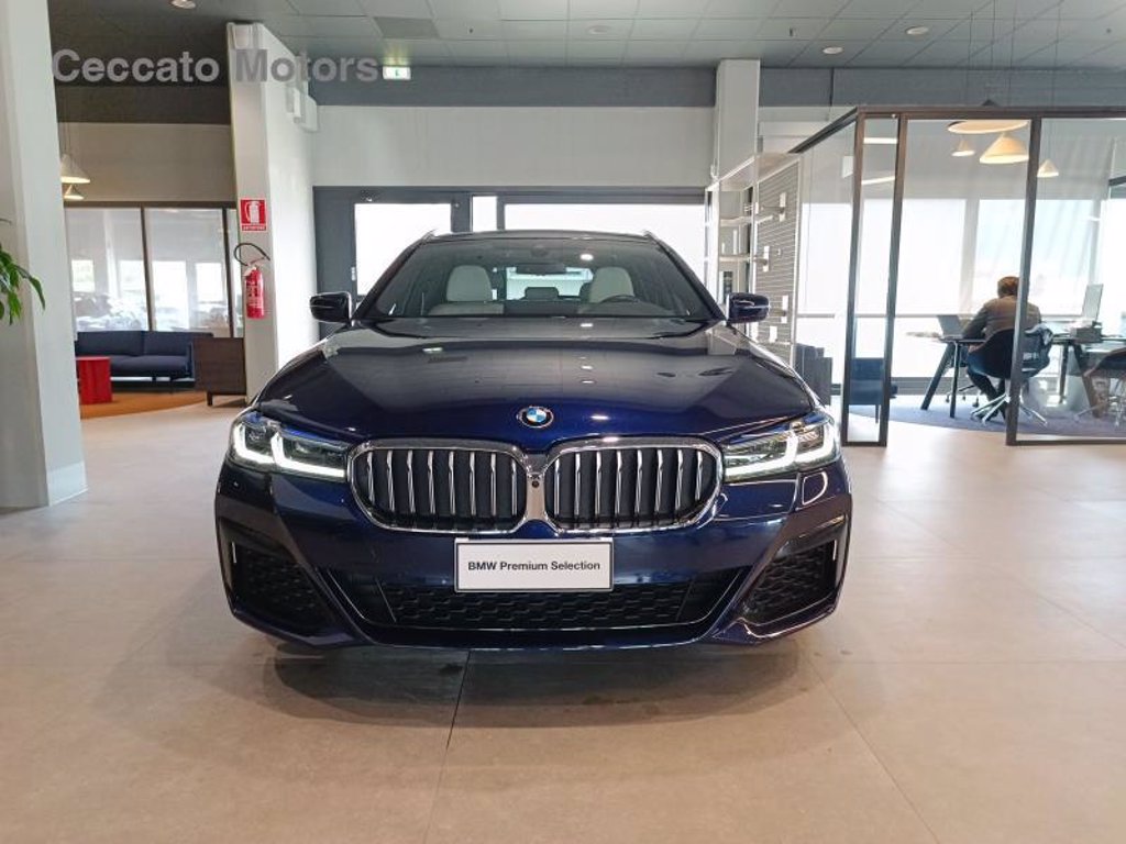 BMW 530d touring mhev 48v xdrive msport auto