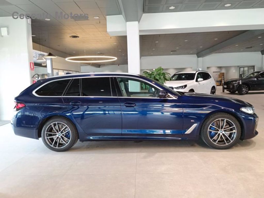 BMW 530d touring mhev 48v xdrive msport auto