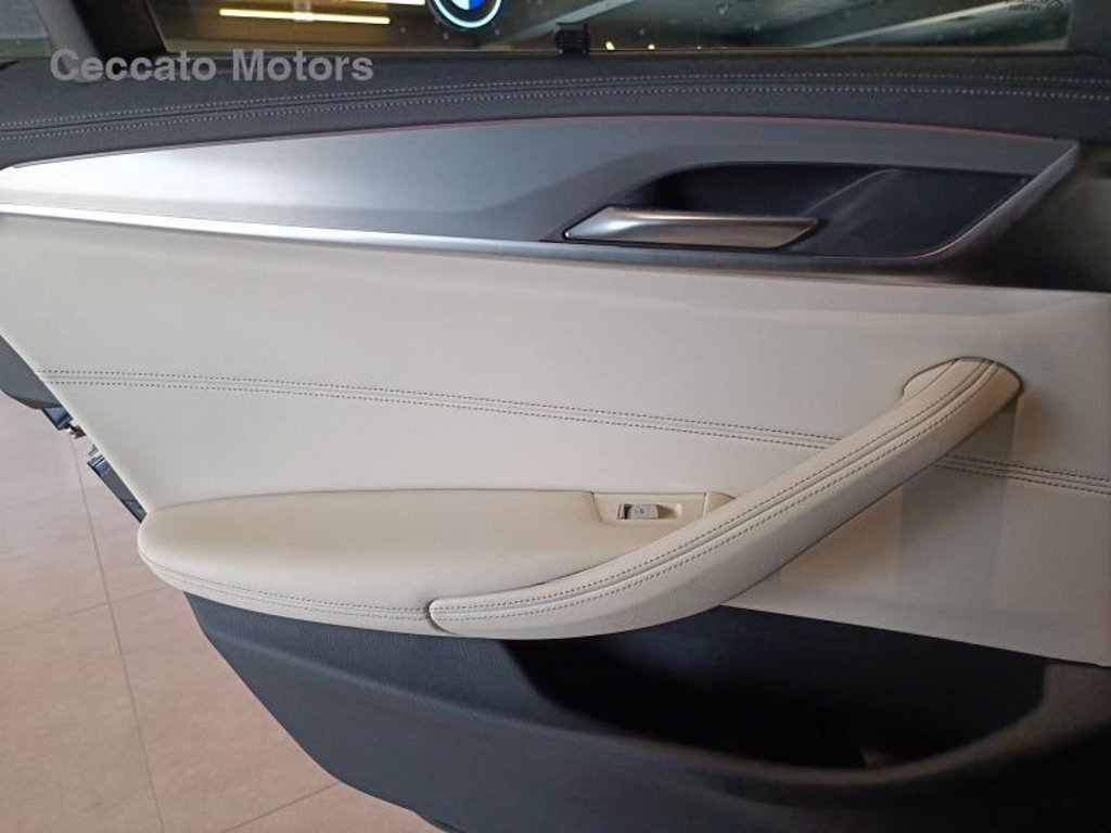 BMW 530d touring mhev 48v xdrive msport auto