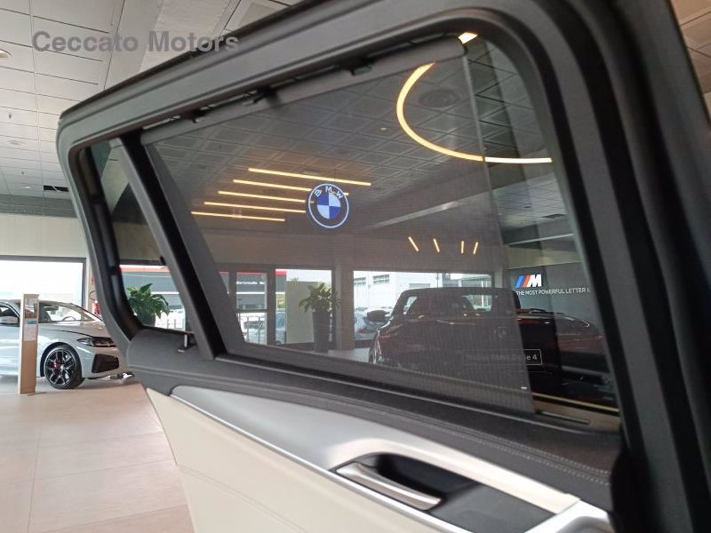 BMW 530d touring mhev 48v xdrive msport auto