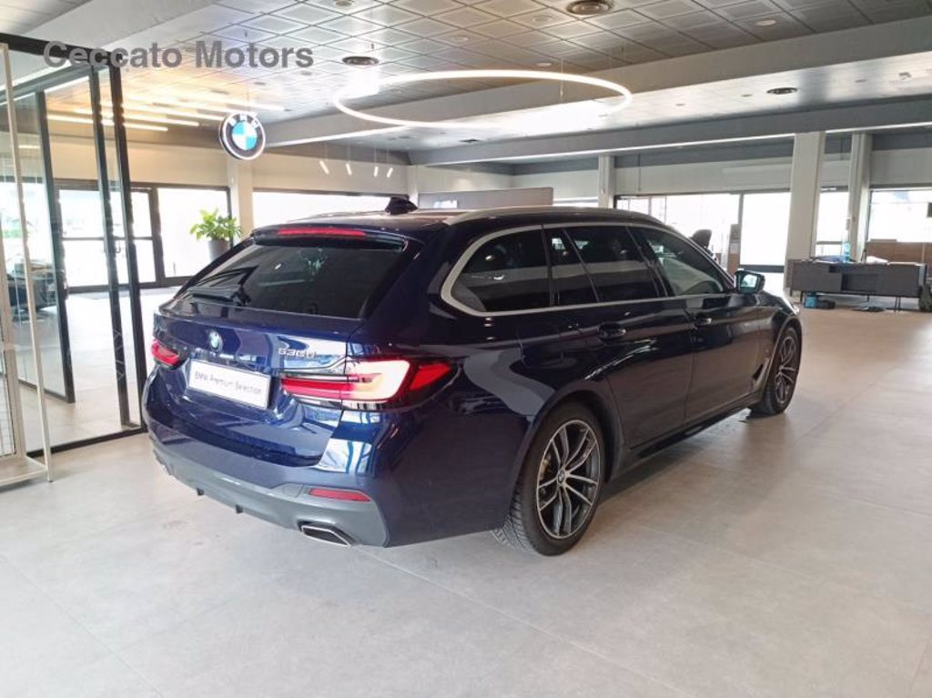 BMW 530d touring mhev 48v xdrive msport auto