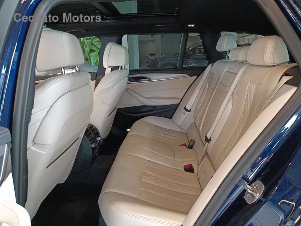 BMW 530d touring mhev 48v xdrive msport auto