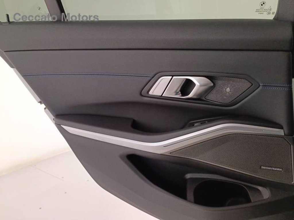BMW M340d touring mhev 48v xdrive auto