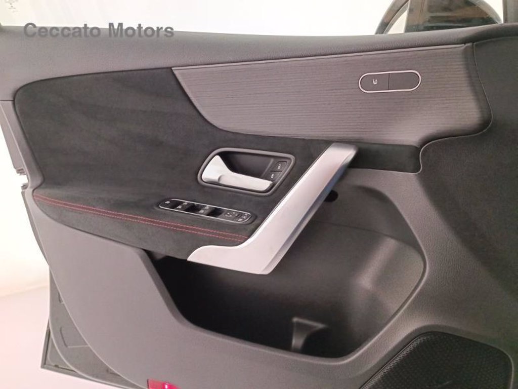 MERCEDES A 220 premium auto