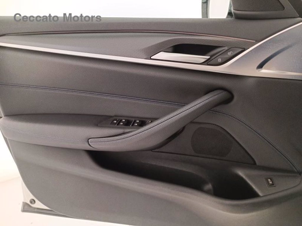 BMW 520d mhev 48v msport auto