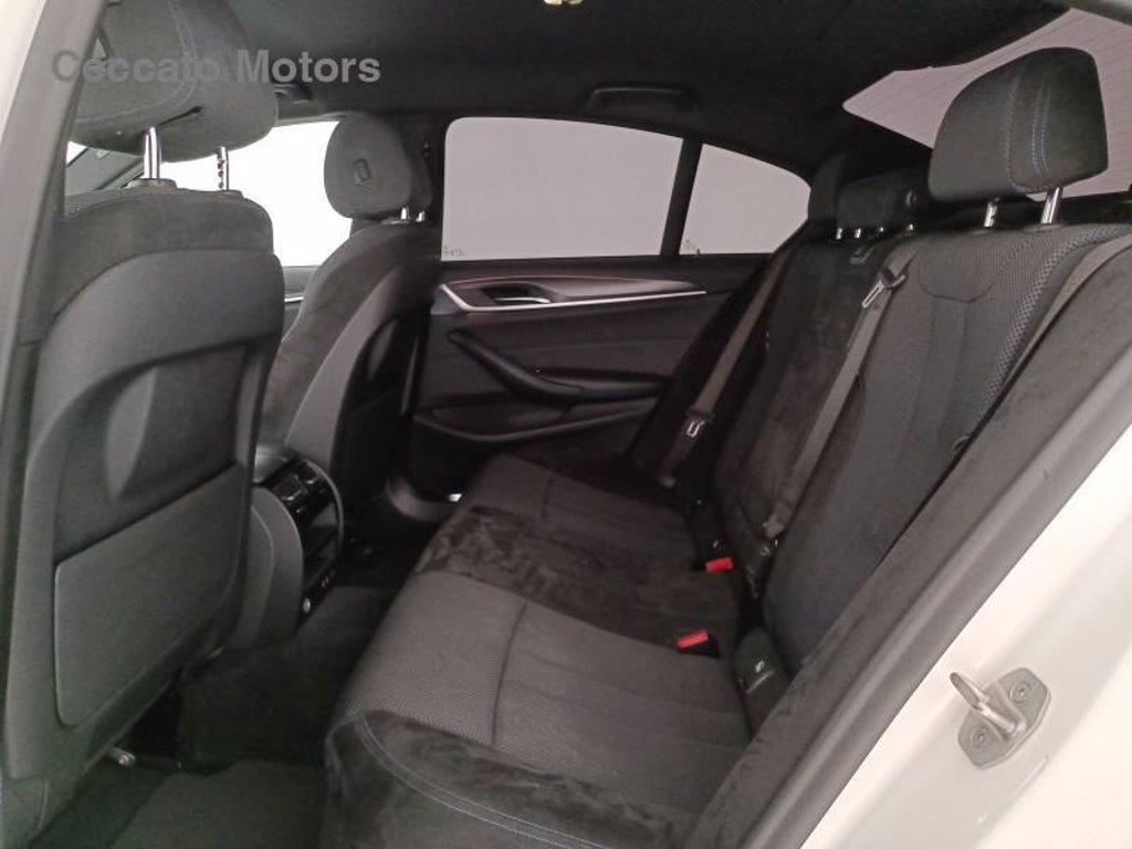 BMW 520d mhev 48v msport auto