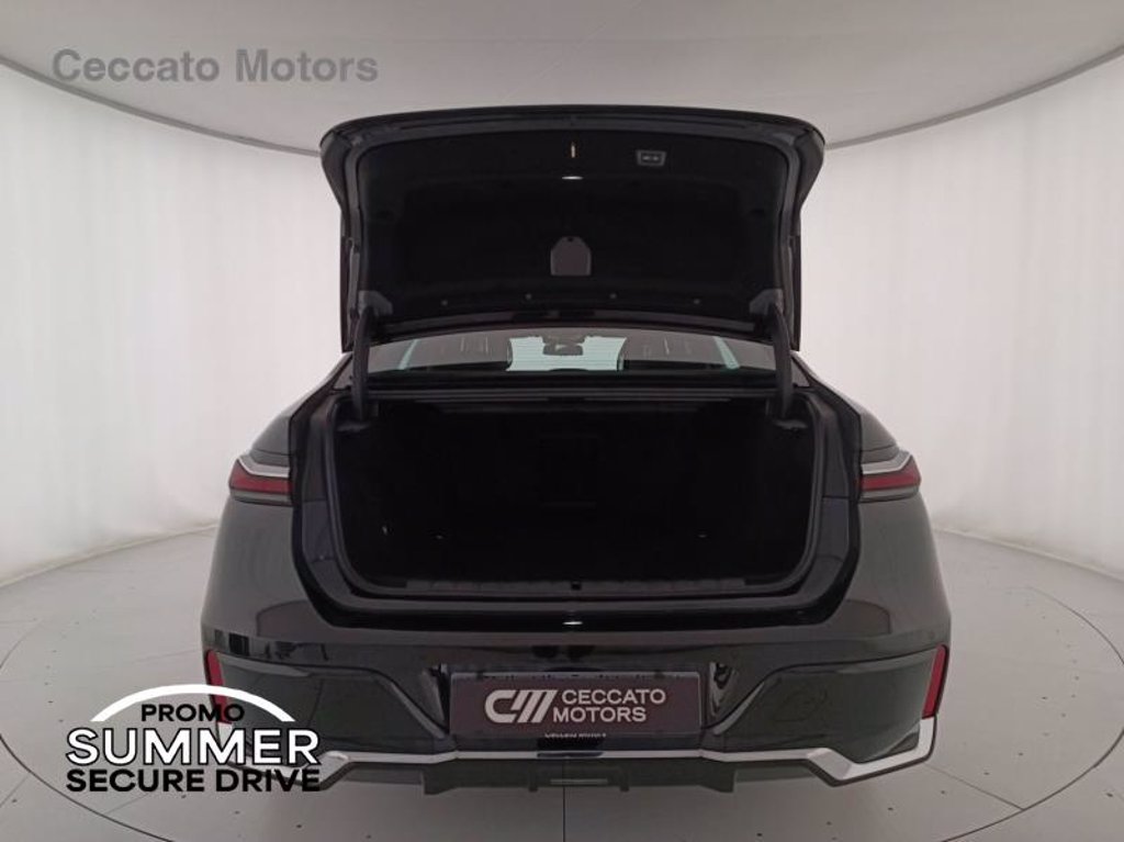 BMW I7 edrive50 msport