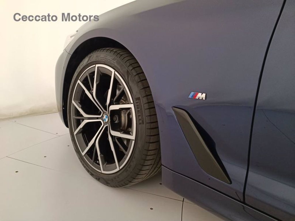 BMW 520d touring mhev 48v msport auto