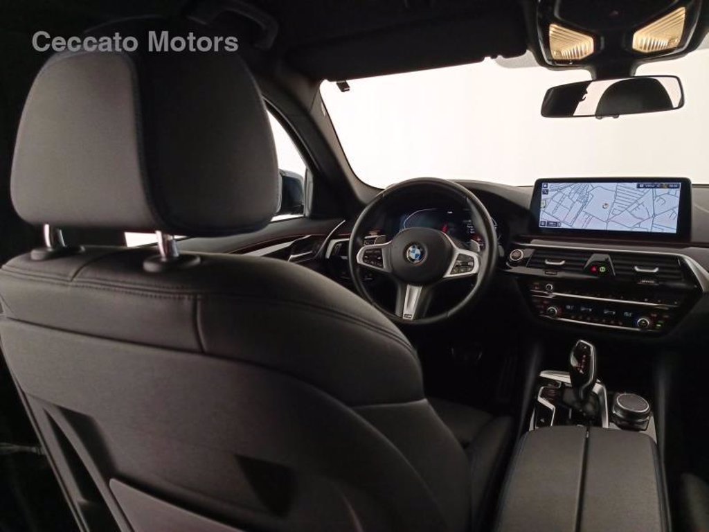 BMW 520d touring mhev 48v msport auto
