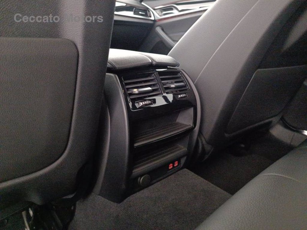 BMW 520d touring mhev 48v msport auto
