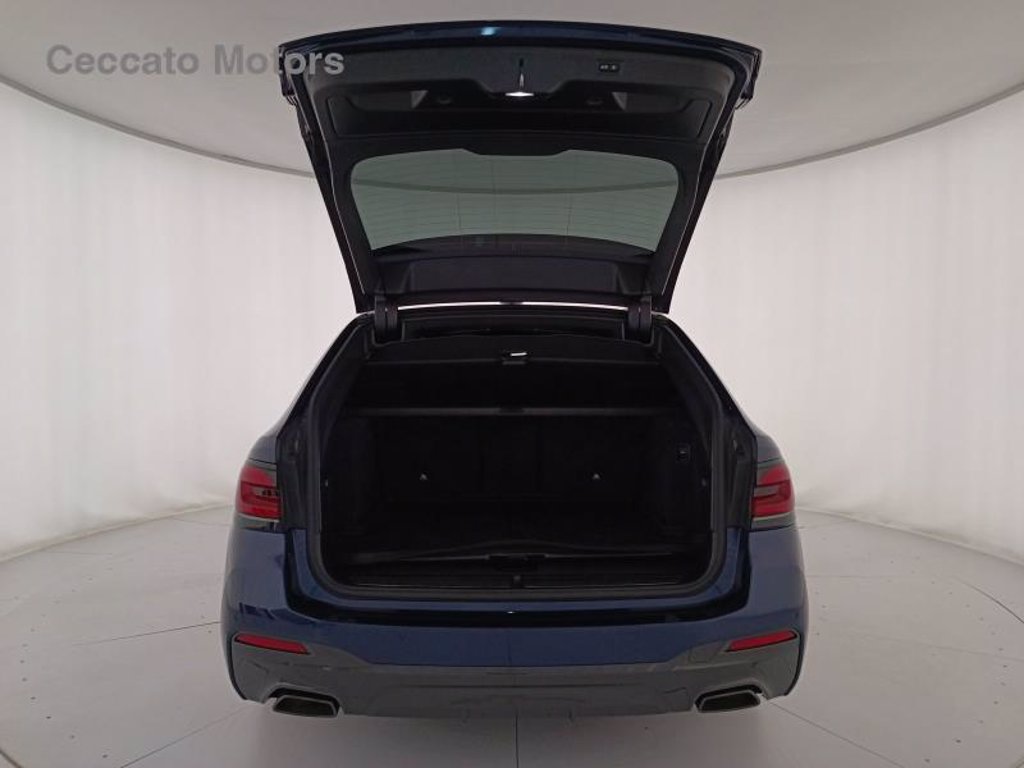 BMW 520d touring mhev 48v msport auto