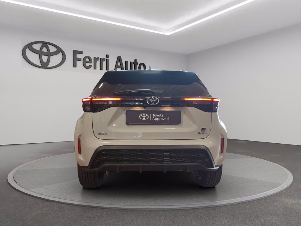 TOYOTA Yaris cross 1.5h gr sport fwd 130cv e-cvt