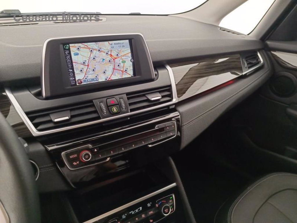 BMW 216d active tourer luxury