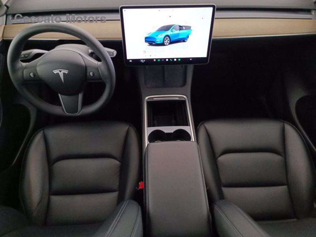 TESLA Model y single motor rwd