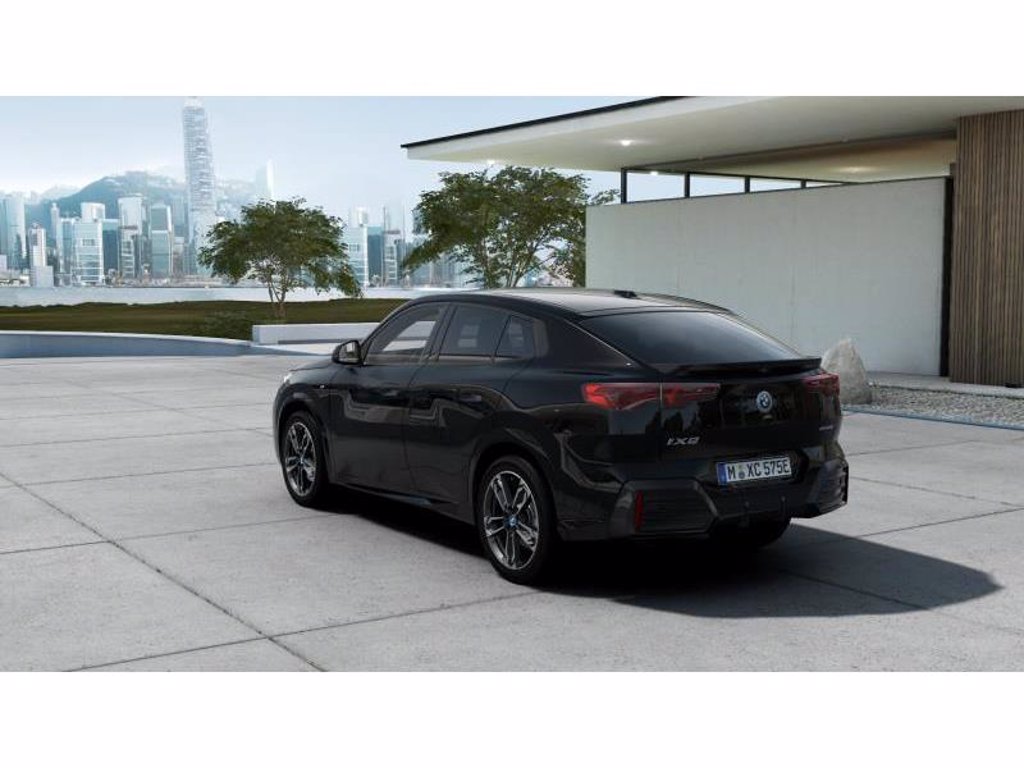 BMW Ix2 edrive 20 special edition