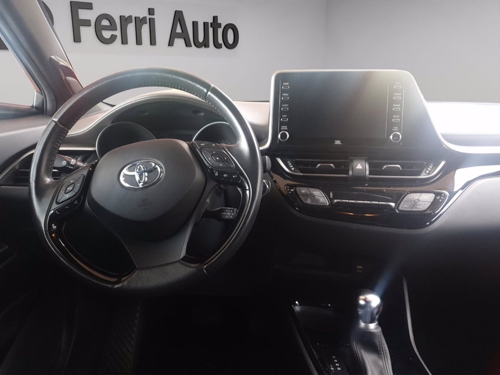 TOYOTA C-hr 2.0h premiere e-cvt
