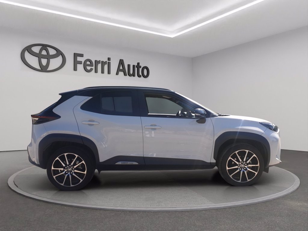 TOYOTA Yaris cross 1.5h gr sport fwd 130cv e-cvt