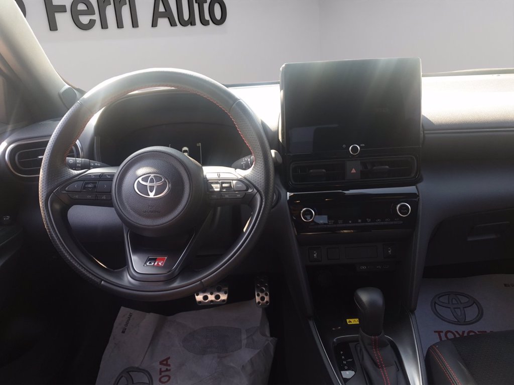 TOYOTA Yaris cross 1.5h gr sport fwd 130cv e-cvt