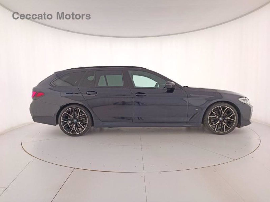 BMW 520d touring mhev 48v xdrive msport auto