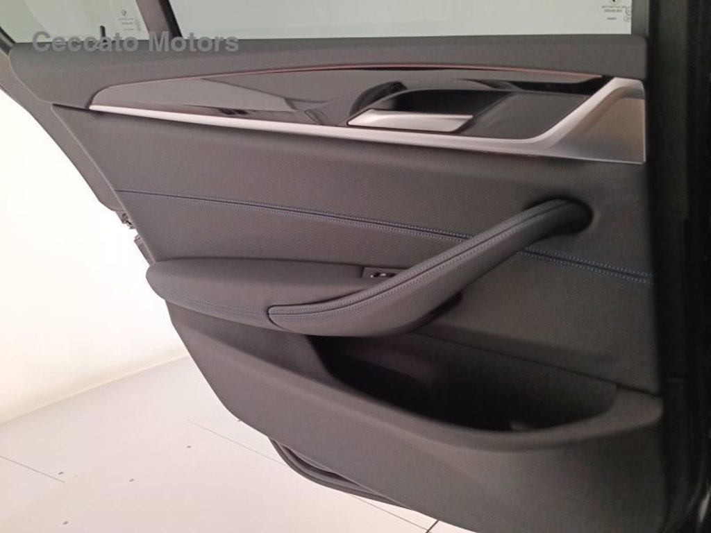 BMW 520d touring mhev 48v xdrive msport auto