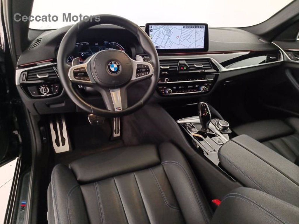 BMW 520d touring mhev 48v xdrive msport auto