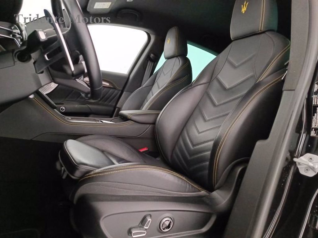 MASERATI Grecale 2.0 mhev modena 330cv auto