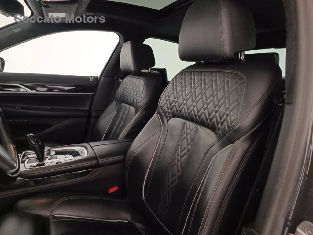 BMW 740d mhev 48v msport xdrive auto