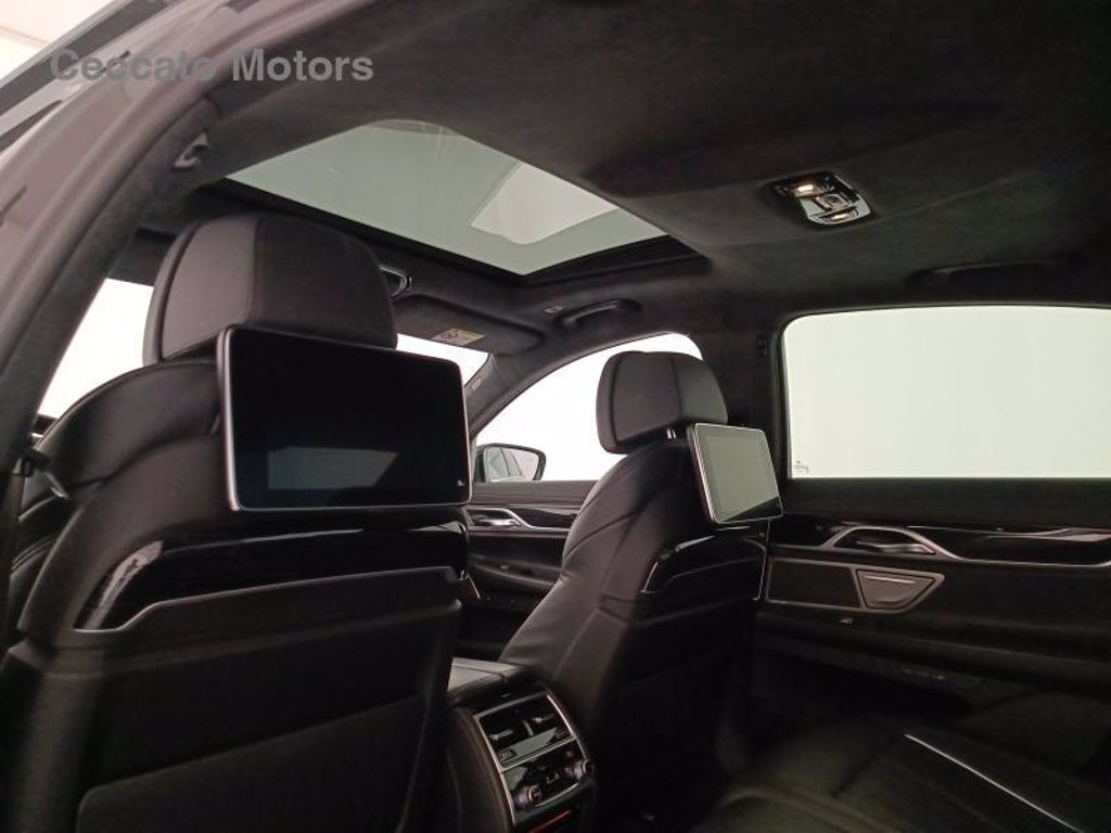 BMW 740d mhev 48v msport xdrive auto