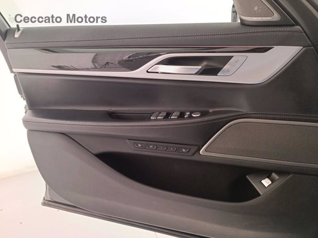 BMW 740d mhev 48v msport xdrive auto