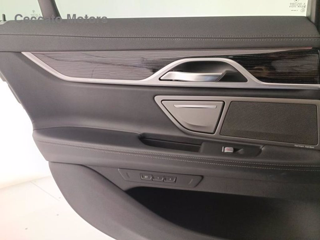 BMW 740d mhev 48v msport xdrive auto