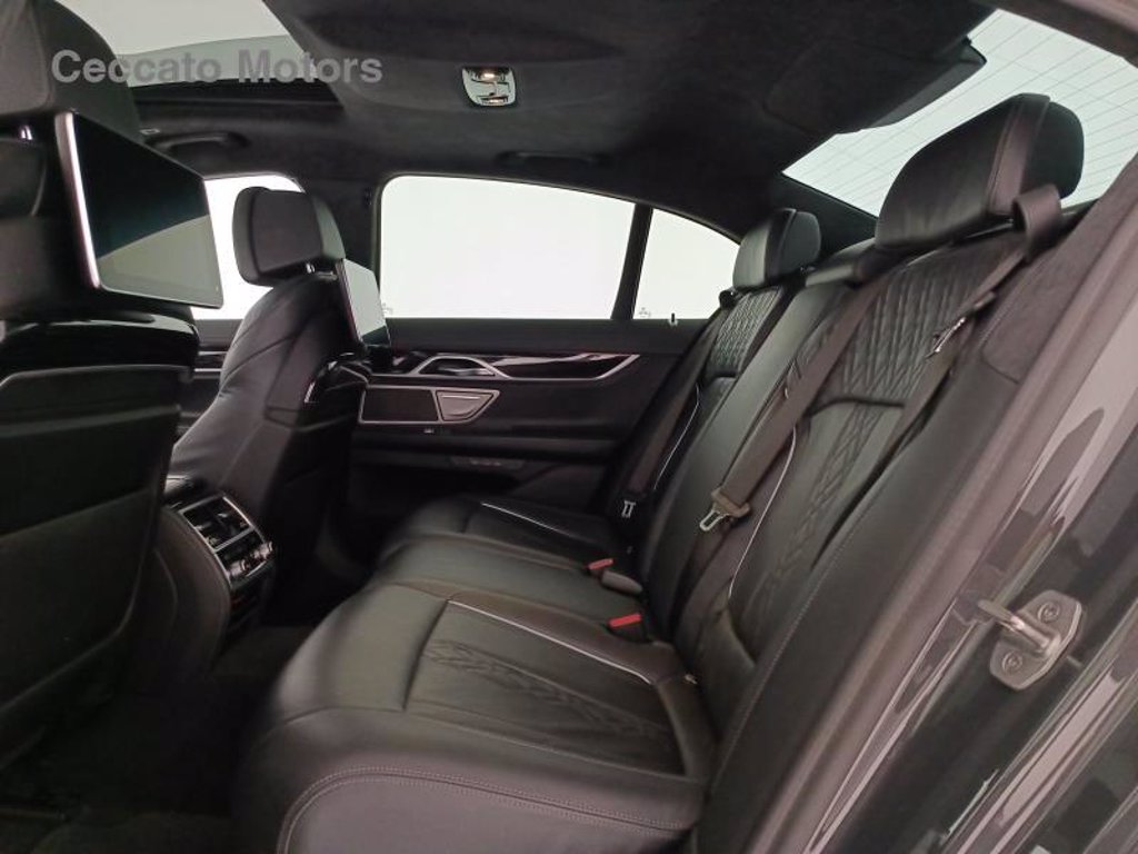 BMW 740d mhev 48v msport xdrive auto