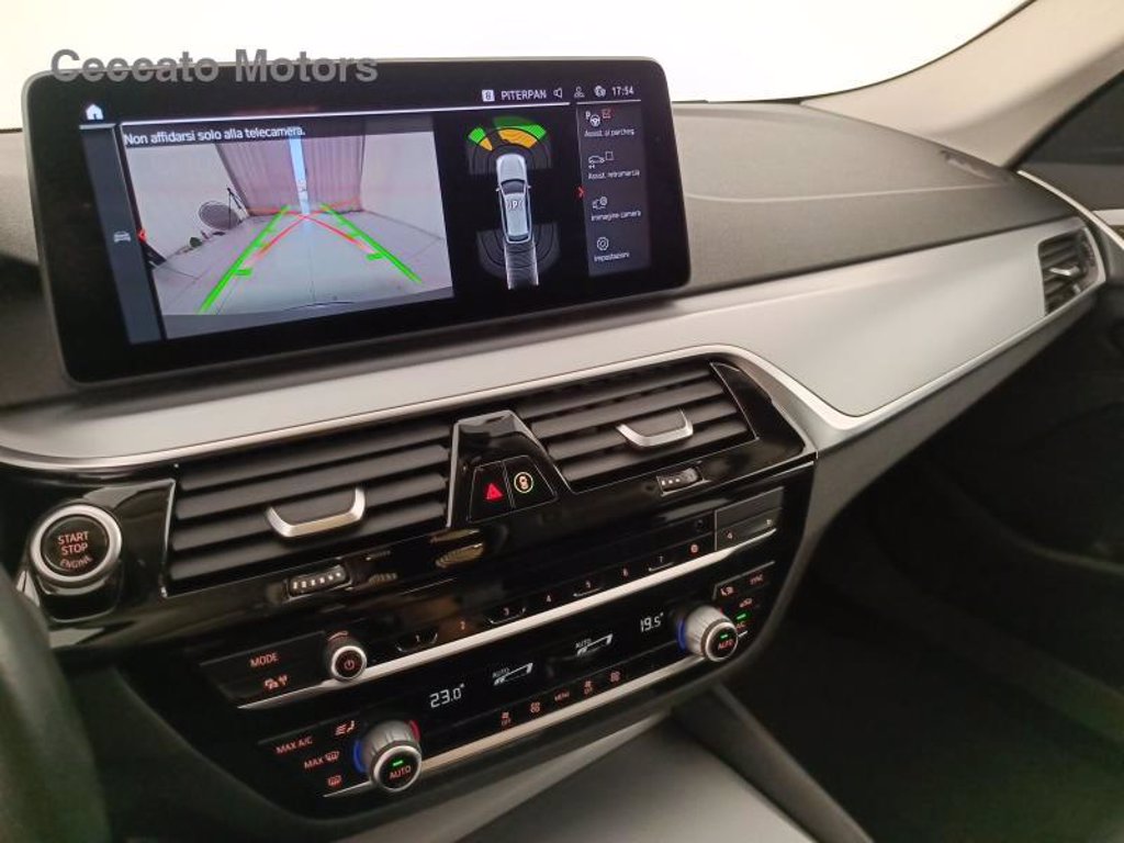 BMW 520d touring mhev 48v xdrive business auto