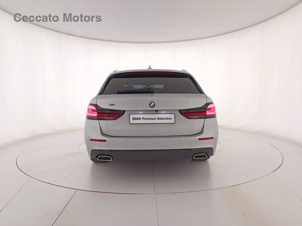 BMW 520d touring mhev 48v xdrive business auto
