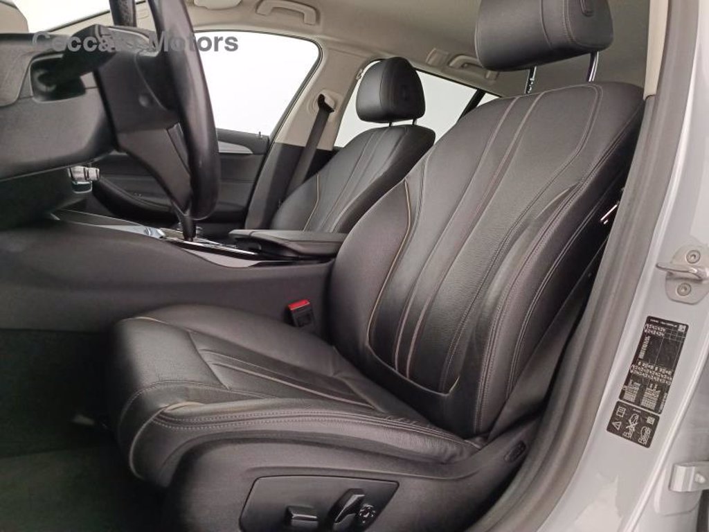 BMW 520d touring mhev 48v xdrive business auto