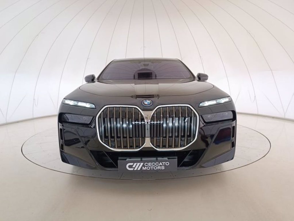 BMW I7 xdrive60 msport