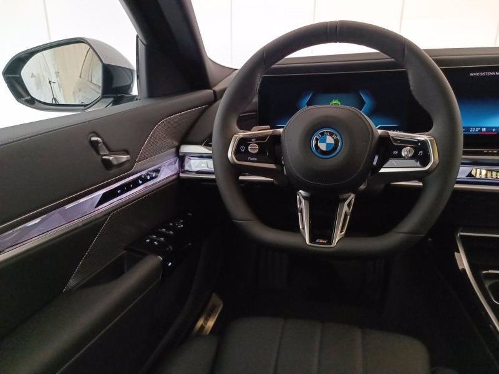 BMW I7 xdrive60 msport