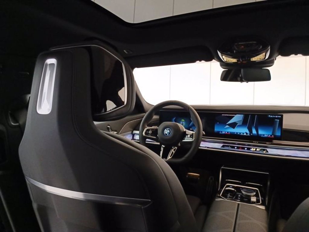 BMW I7 xdrive60 msport