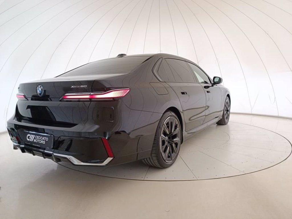 BMW I7 xdrive60 msport