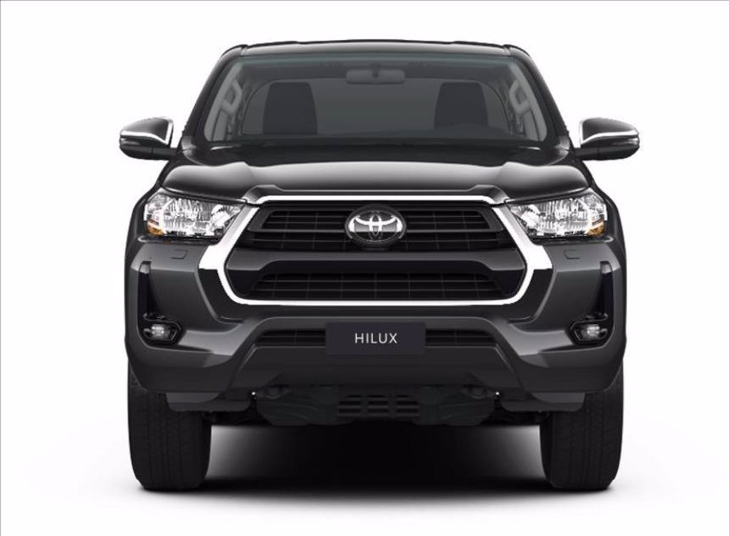 TOYOTA Hilux 2.4 d-4d double cab Lounge auto