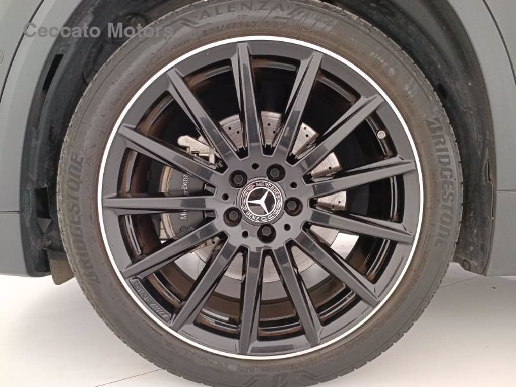 MERCEDES Gla 200 d premium auto