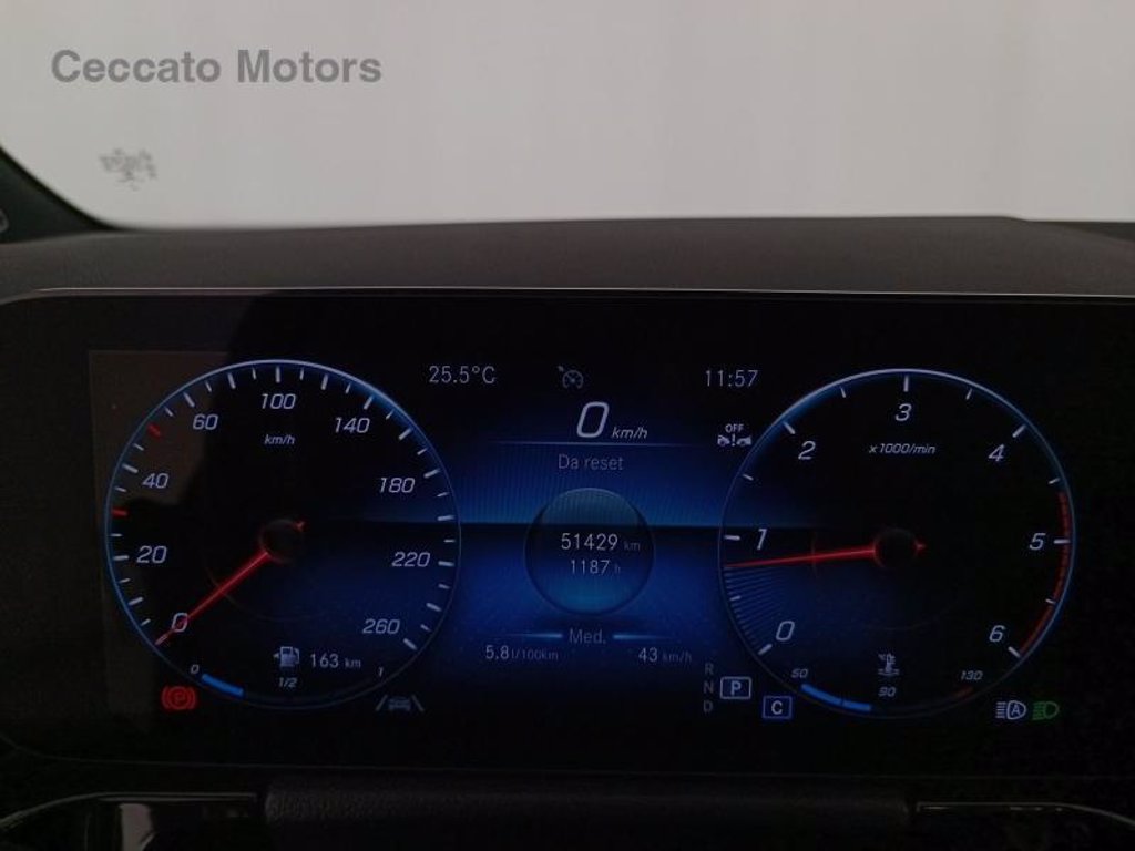 MERCEDES Gla 200 d premium auto