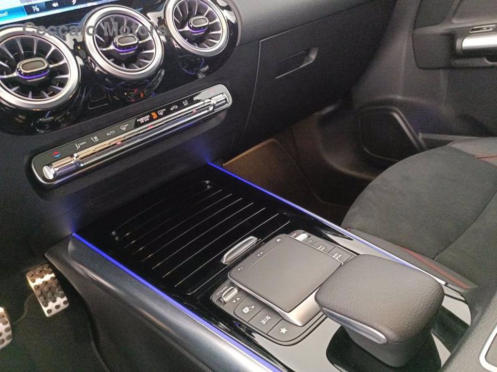 MERCEDES Gla 200 d premium auto