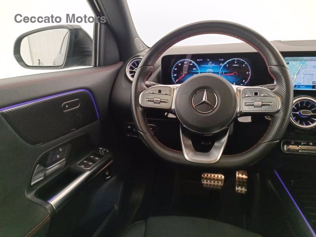 MERCEDES Gla 200 d premium auto