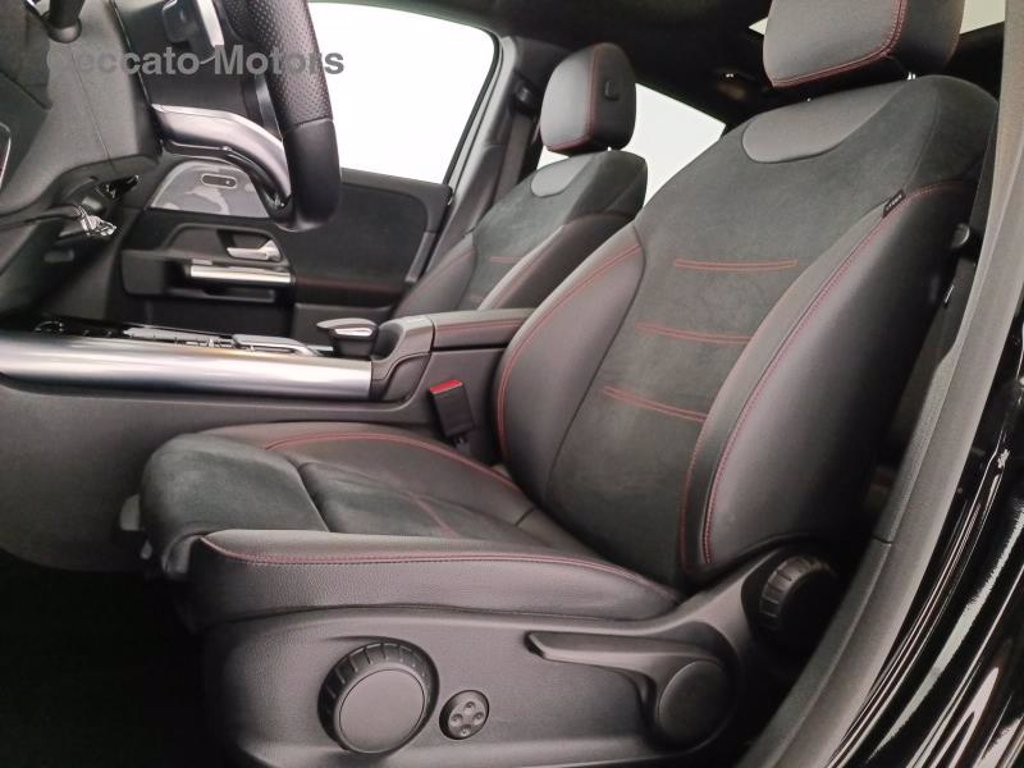 MERCEDES Gla 200 d premium auto