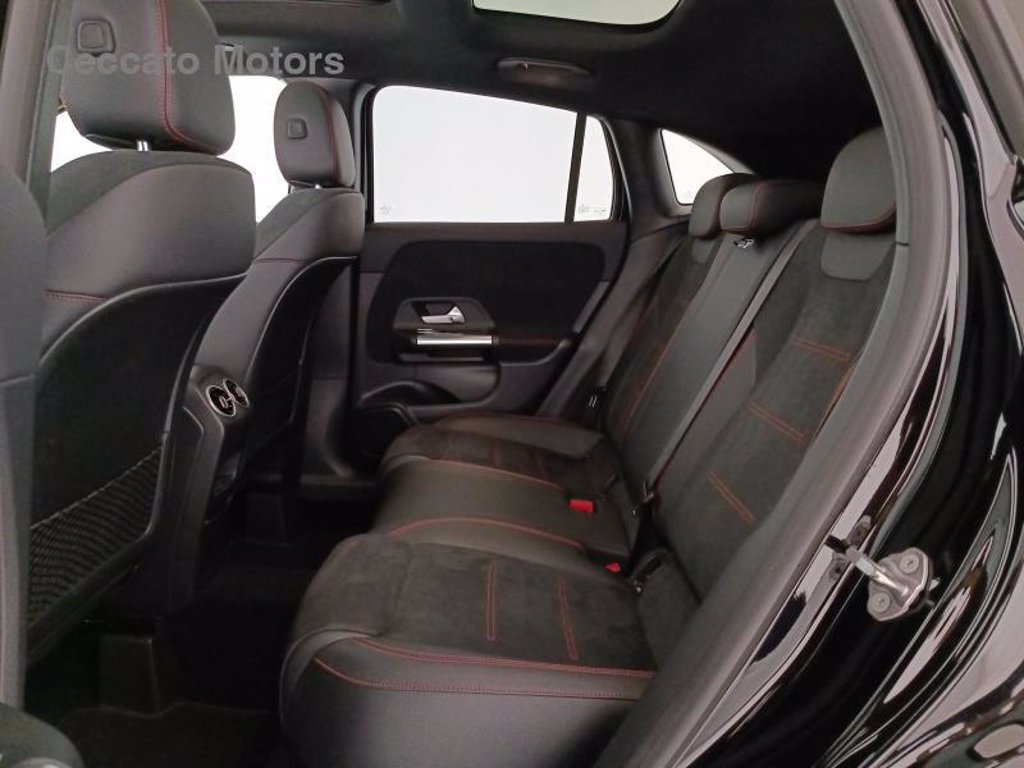 MERCEDES Gla 200 d premium auto