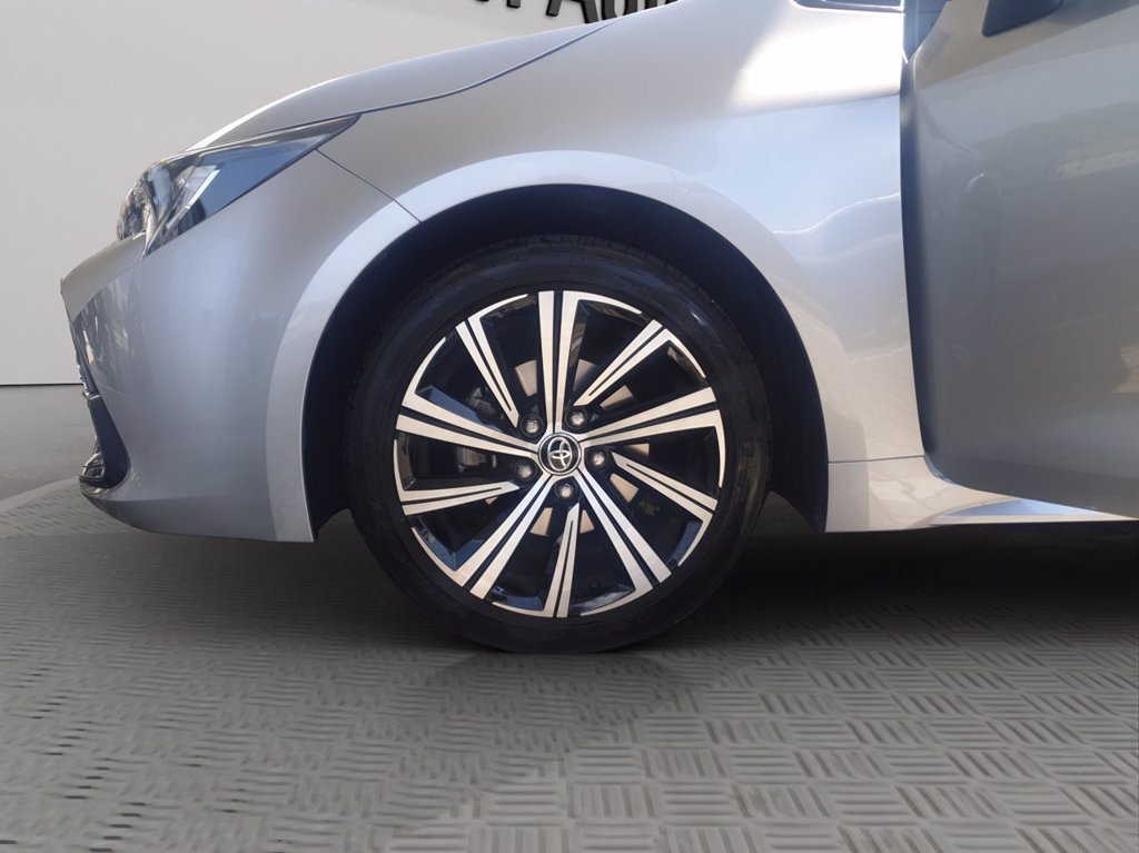 TOYOTA C-hr 1.8h active e-cvt