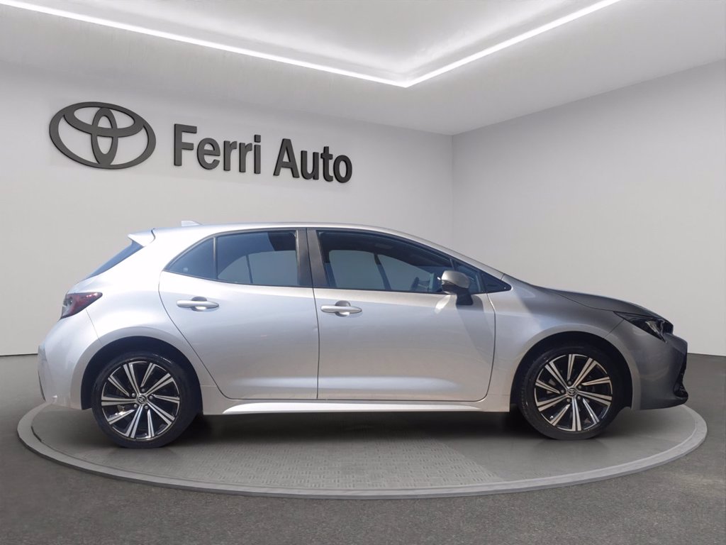 TOYOTA C-hr 1.8h active e-cvt
