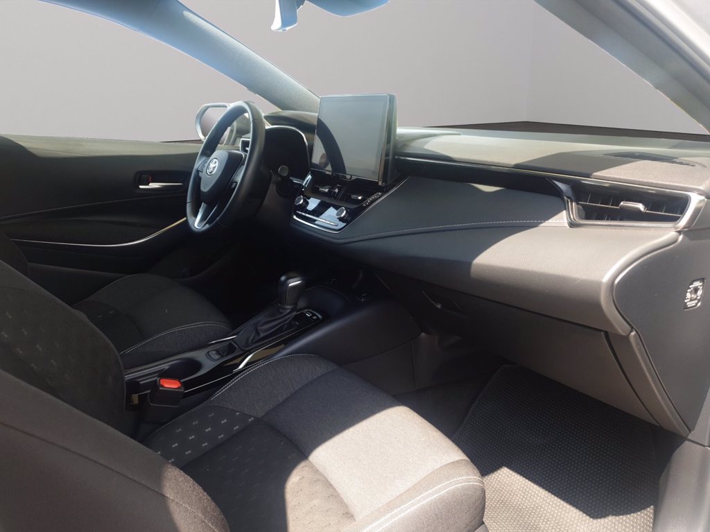 TOYOTA C-hr 1.8h active e-cvt