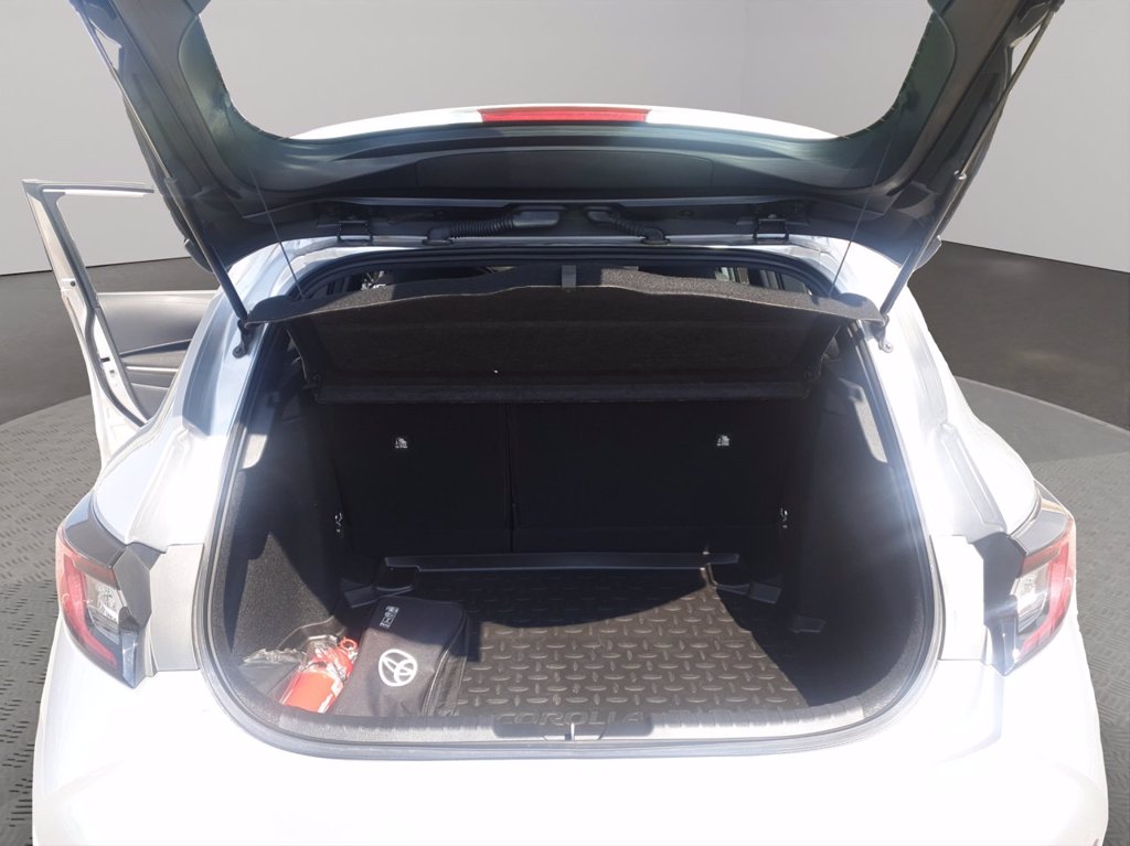 TOYOTA C-hr 1.8h active e-cvt