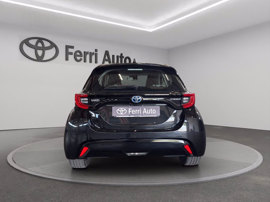 TOYOTA Yaris 1.5h trend